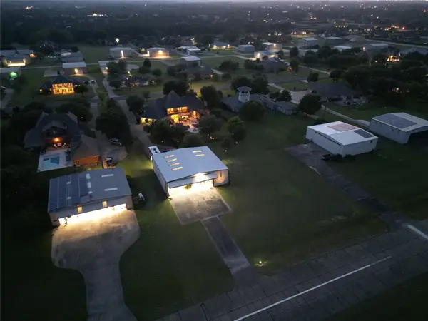 2930 Falcon Way, Midlothian, TX 76065