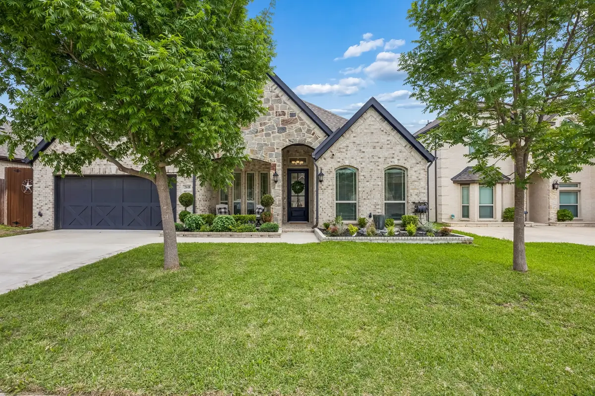 2618 Fair Oaks Avenue, Midlothian, TX 76065 - #1