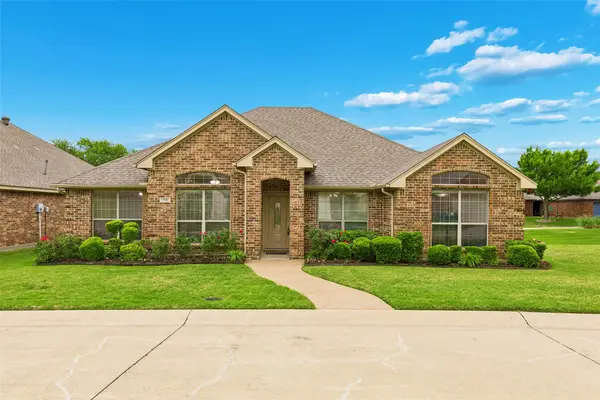 110 Crestway Drive #29, Cedar Hill, TX 75104