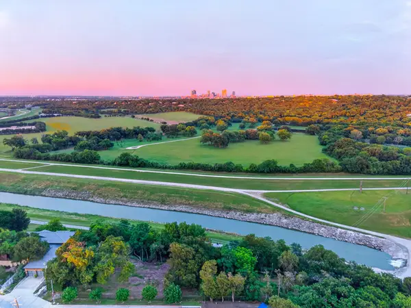 501 Nursery Lane, Fort Worth, TX 76114
