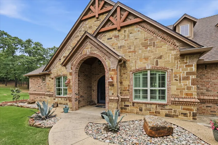 6751 Robinson Canyon Road, Aubrey, TX 76227 - #2