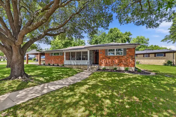 5921 Circular Drive, North Richland Hills, TX 76117