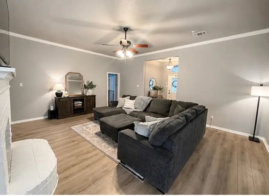 512 Westgate Drive, Aledo, TX 76008 - #2