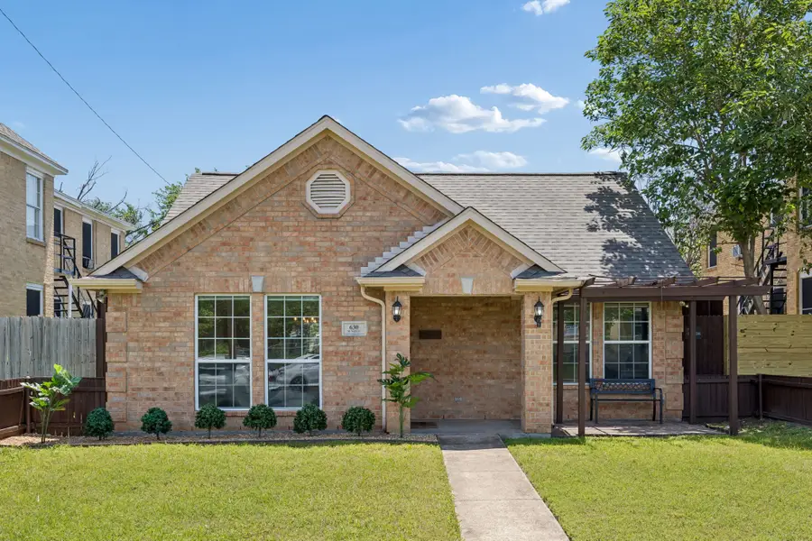 630 W Neely Street, Dallas, TX 75208 - #2