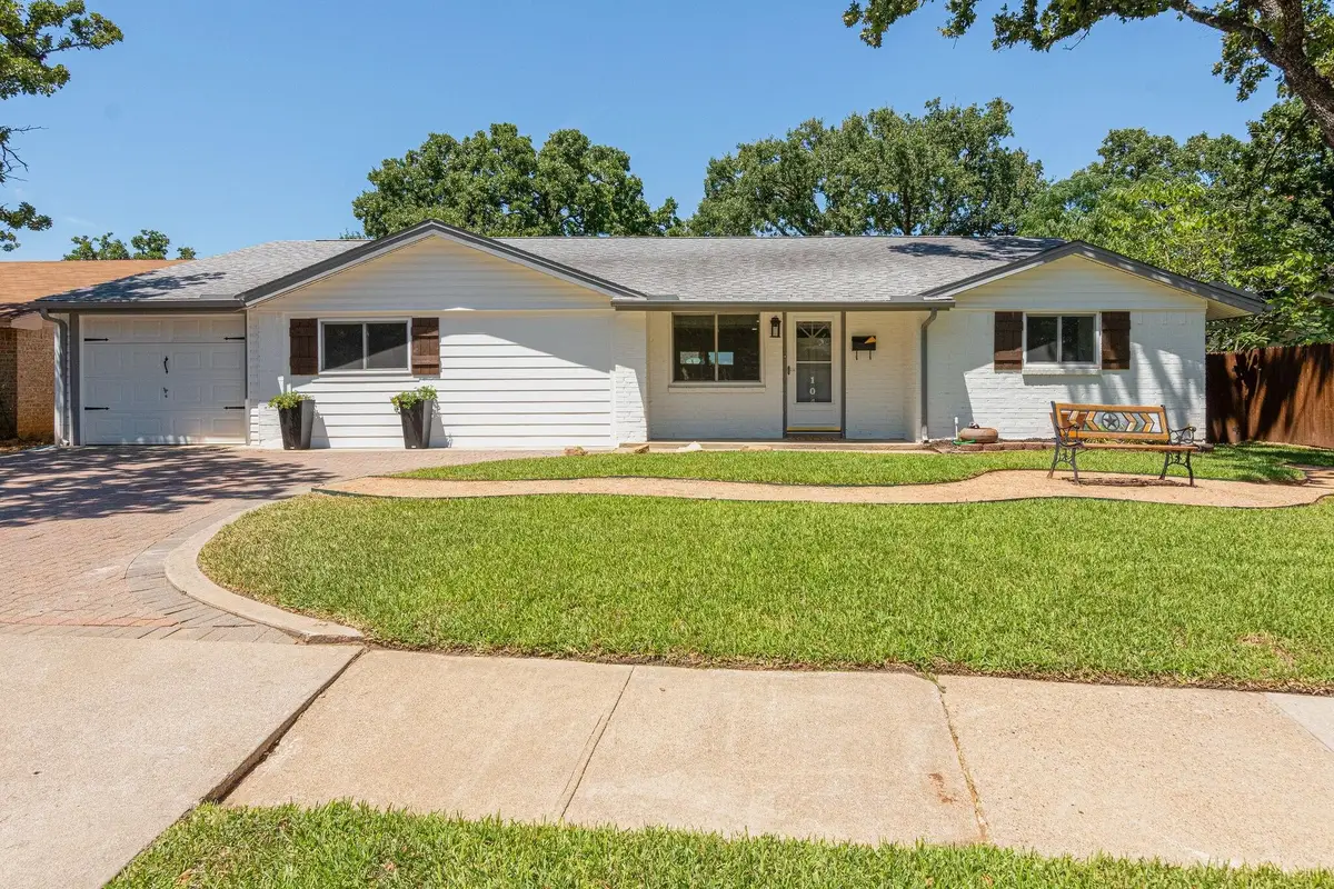 1044 Meadowbrook Drive, Grapevine, TX 76051 - #1