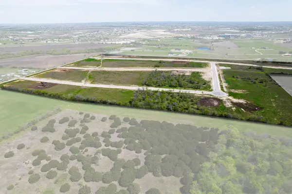 8520 Wild Colt Drive, Godley, TX 76044