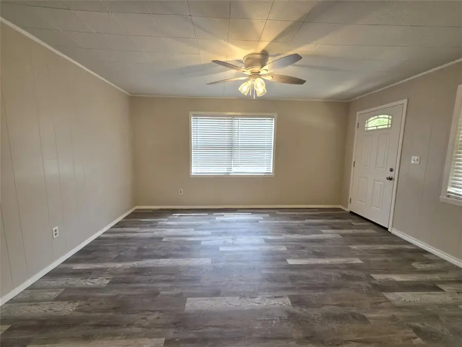 8082 County Road 604, Lake Brownwood, TX 76801 - #2