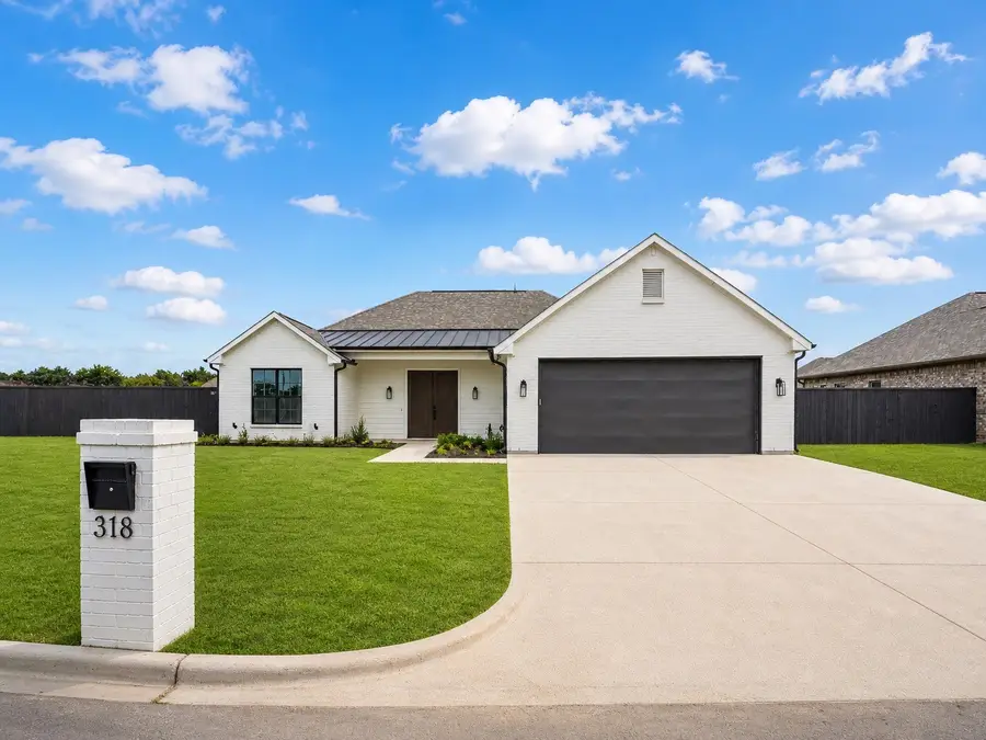 318 James Street, Mabank, TX 75147 - #2