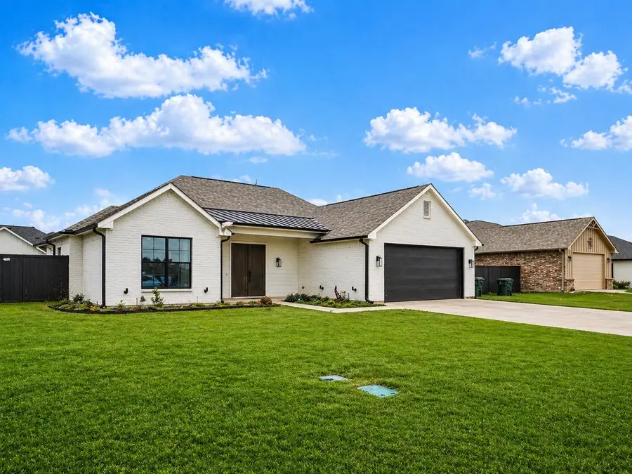 318 James Street, Mabank, TX 75147 - #3