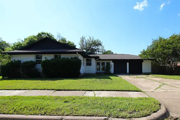 4502 Live Oak Drive, Mesquite, TX 75150