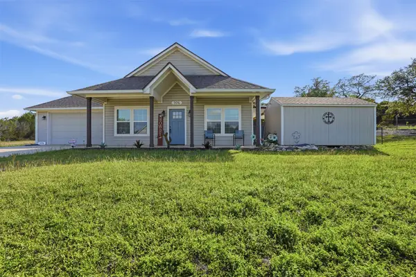 5016 Elizabeth Street, Granbury, TX 76048