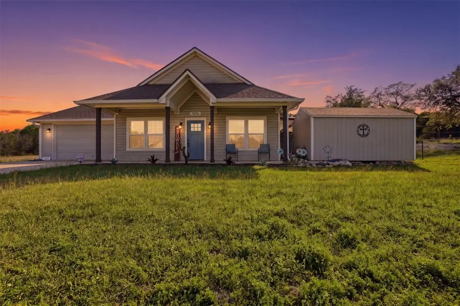 5016 Elizabeth Street, Granbury, TX 76048 - #2