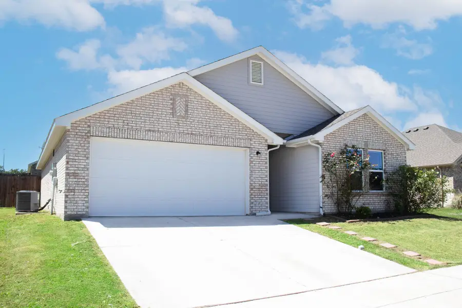 920 Avagail Avenue, Springtown, TX 76082 - #3