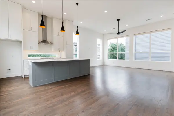 2623 Kimsey Drive #101, Dallas, TX 75235