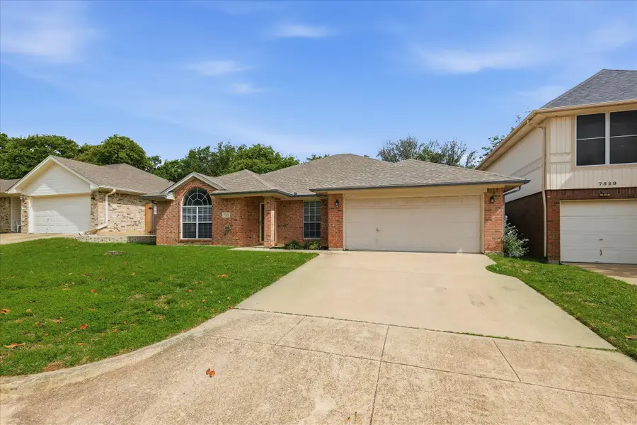 7525 Arbor Park Drive, Fort Worth, TX 76120 - #2