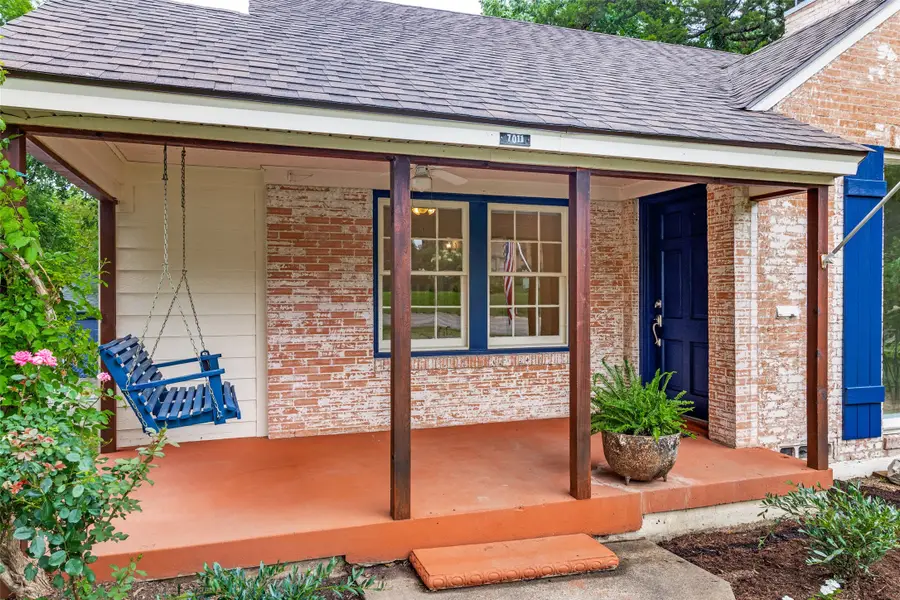 7011 Hammond Avenue, Dallas, TX 75223 - #2