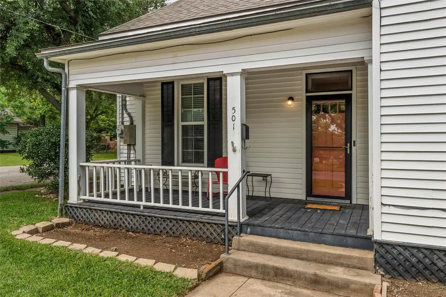 501 N Davis Street, West, TX 76691 - #2