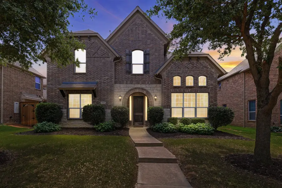 1123 Chestnut Drive, Frisco, TX 75036 - #2