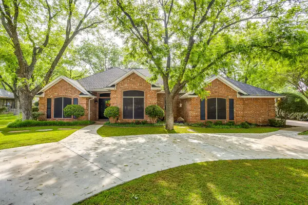 6203 Prospect Hill Drive, Granbury, TX 76049