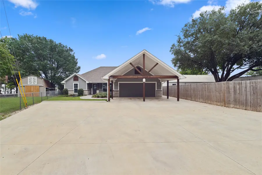 4511 Wildwood Circle, Granbury, TX 76049 - #3