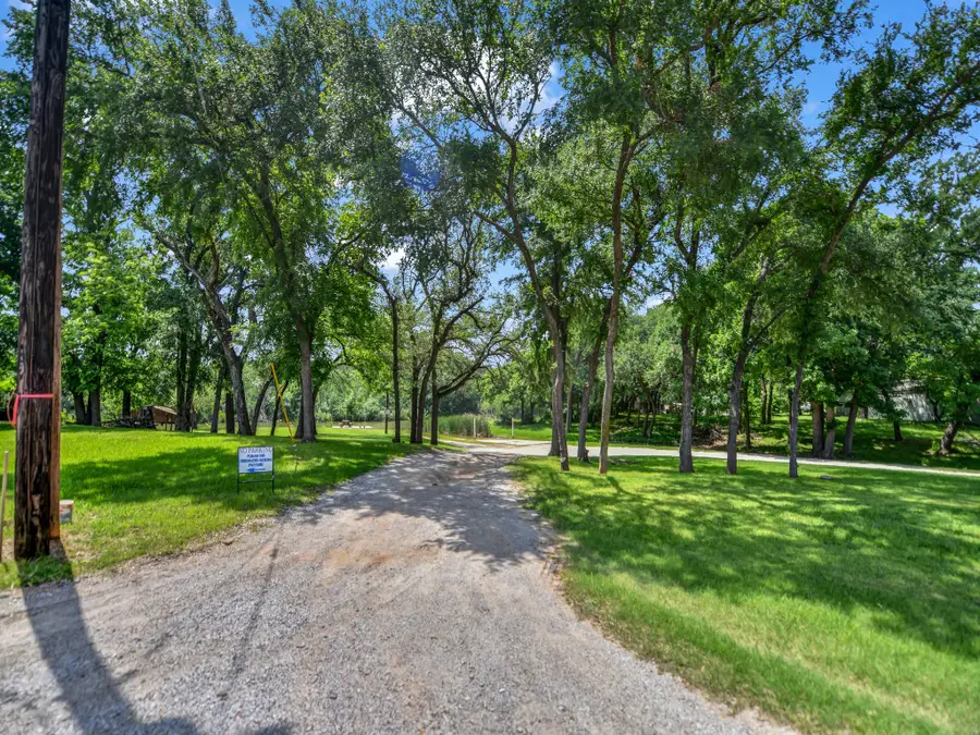 5402 Clear View Drive, Granbury, TX 76048 - #3