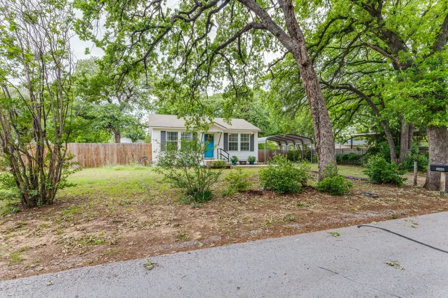 12490 Deeds Court, Azle, TX 76020 - #2