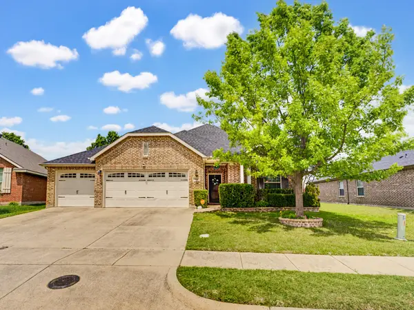 2026 Enchanted Rock Drive, Forney, TX 75126