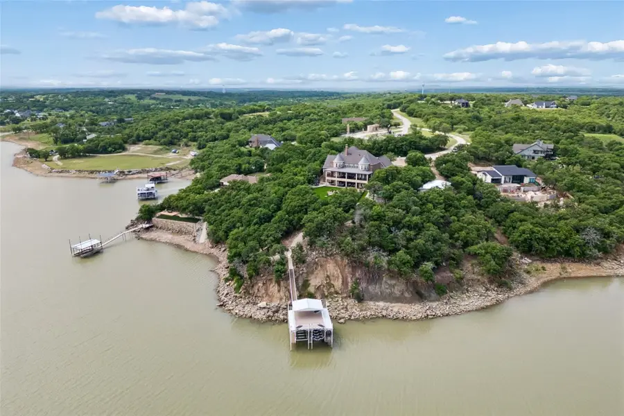 826 Cimmarron Bay Drive, Runaway Bay, TX 76426 - #2