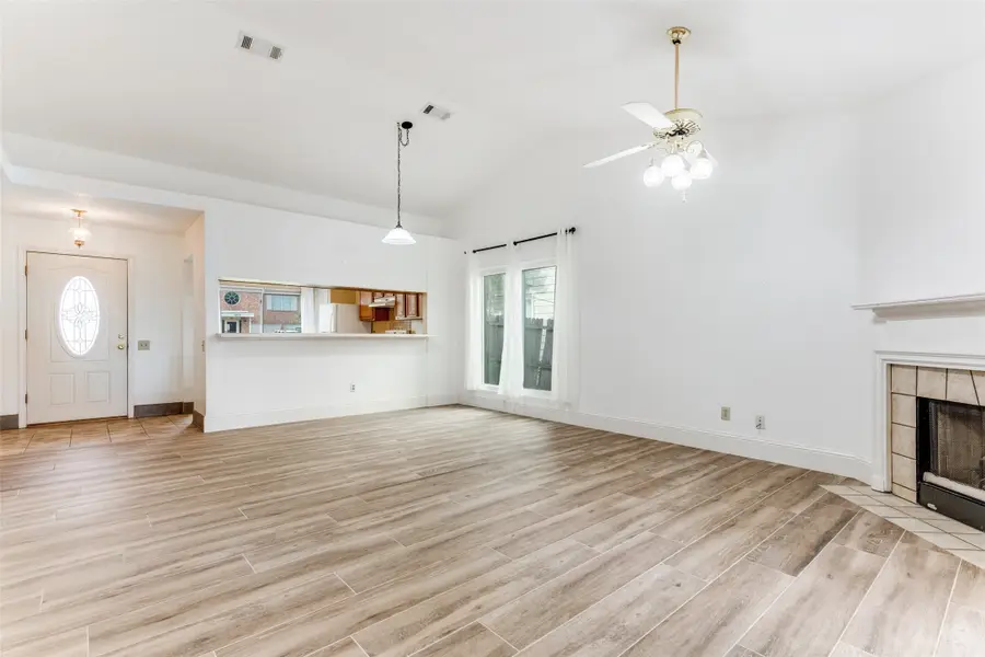 4617 Feathercrest Drive, Fort Worth, TX 76137 - #3