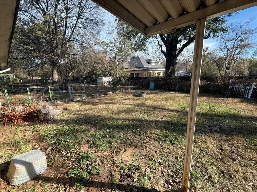 693 SE 25th Street, Paris, TX 75460 - #2