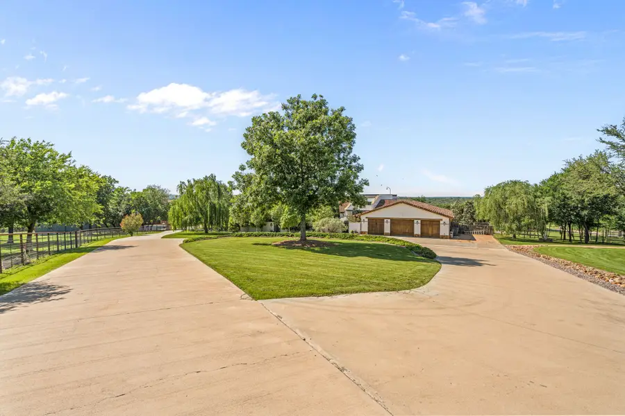 321 Verna Trail N, Fort Worth, TX 76108 - #2