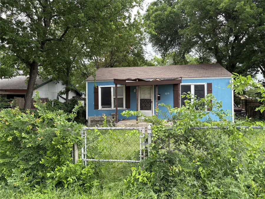 3216 N Houston Street, Fort Worth, TX 76106 - #2