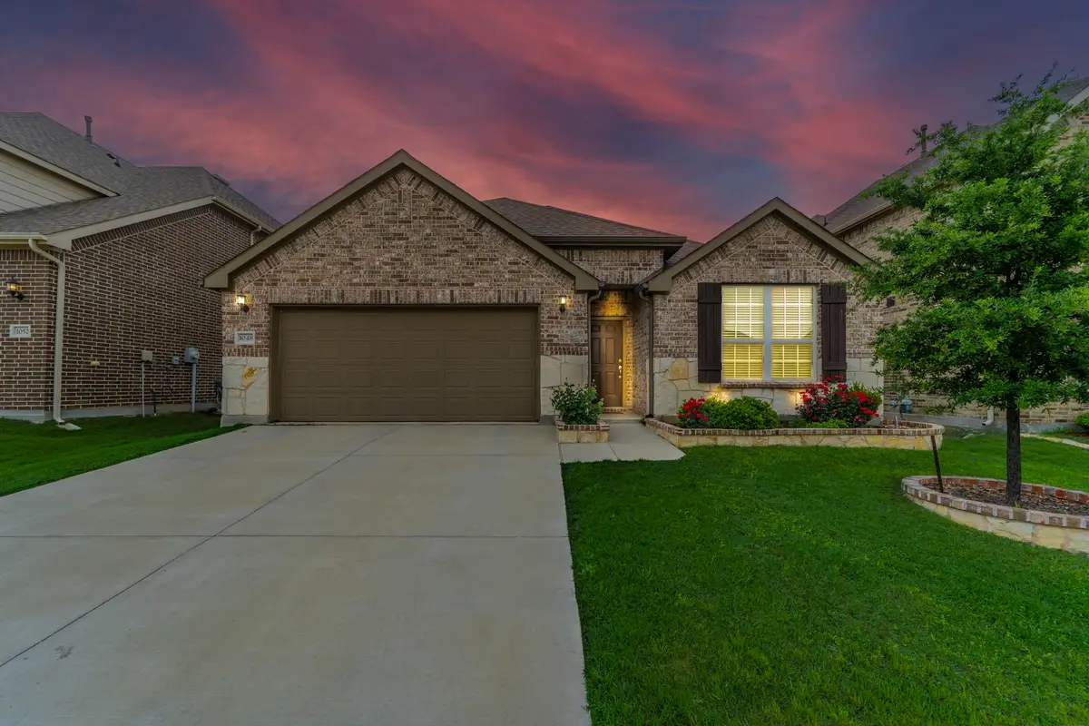 1048 Pinnacle Breeze Drive, Fort Worth, TX 76052 - #1