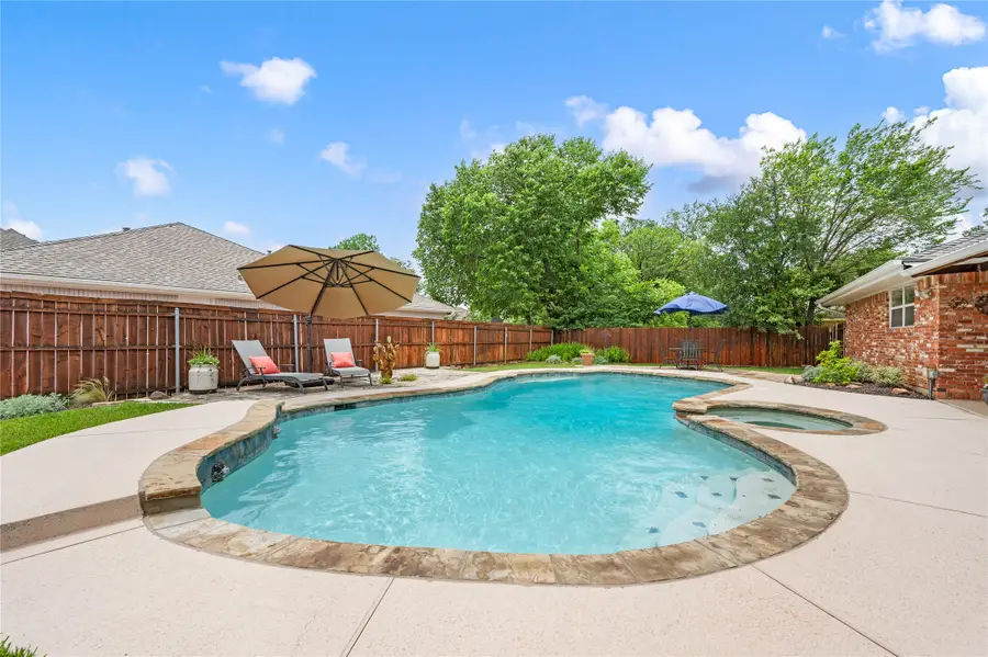 2812 Country Club Road, Pantego, TX 76013 - #2