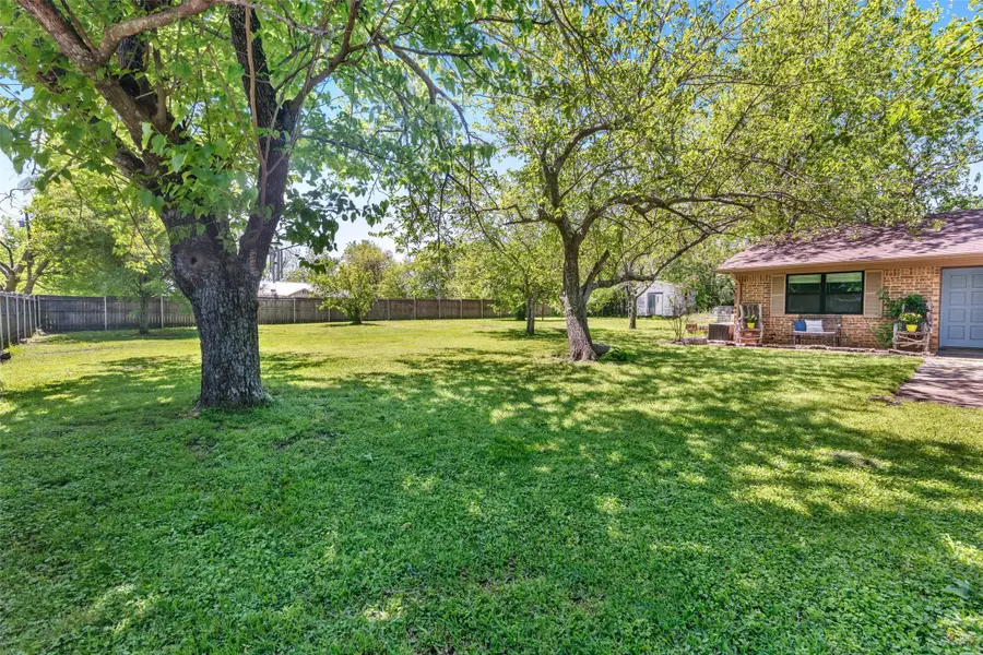 832 Cherry Street, Wolfe City, TX 75496 - #2