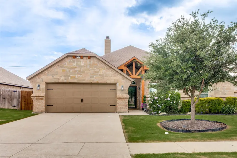 604 Hummingbird, Crowley, TX 76036 - #3
