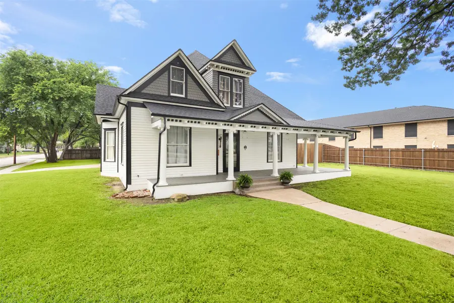 514 W Marvin Avenue, Waxahachie, TX 75165 - #2