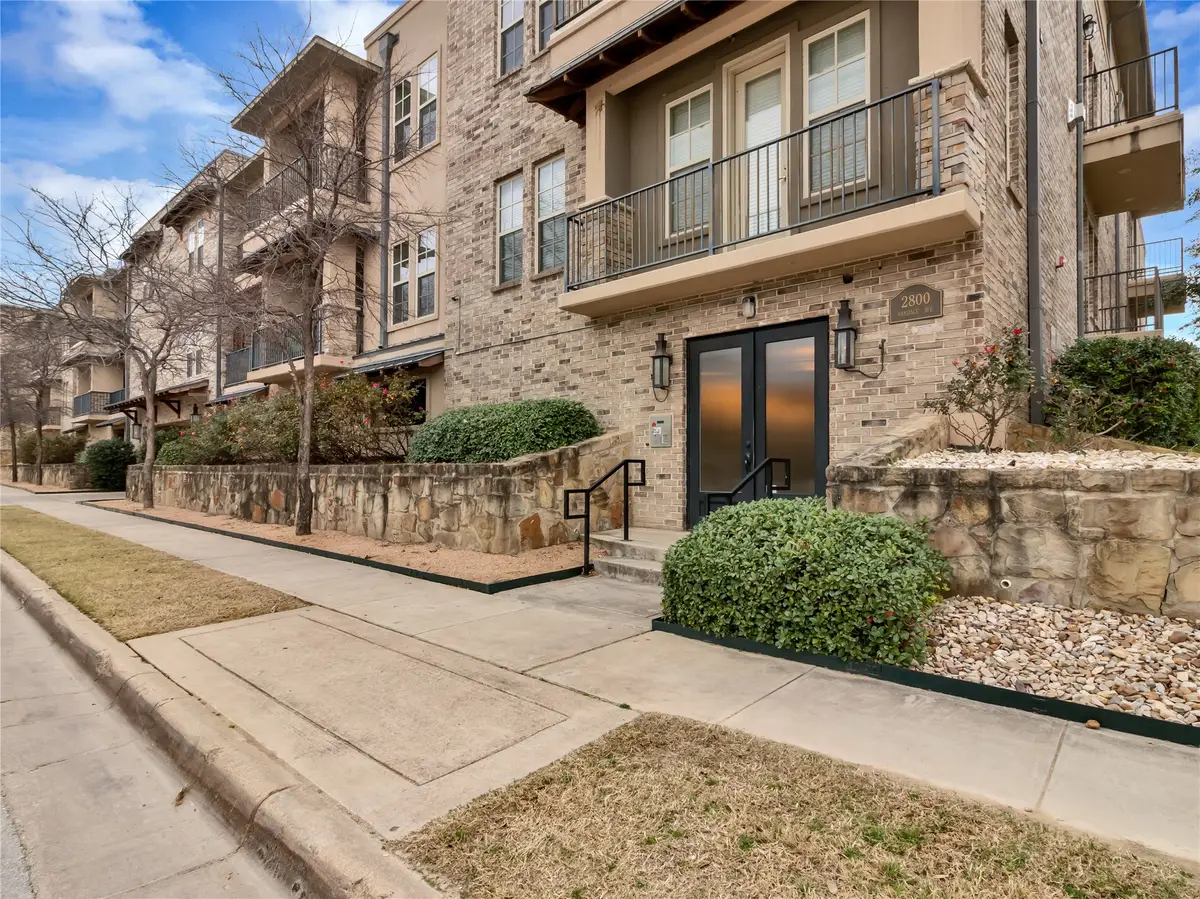 2800 Sandage Avenue #303, Fort Worth, TX 76109 - #1