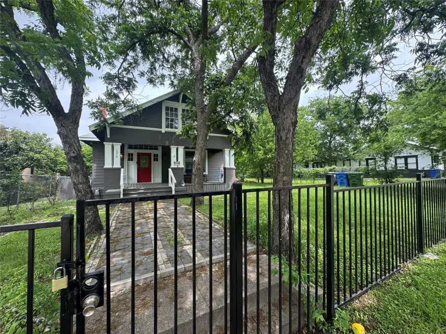 1219 N 16th Street, Waco, TX 76707 - #2