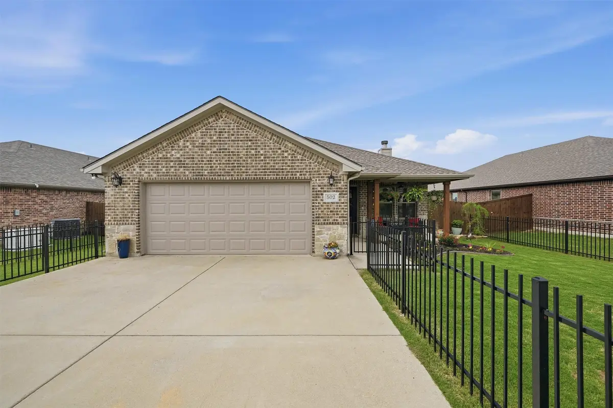 502 Pathfinder Street, Collinsville, TX 76233 - #1