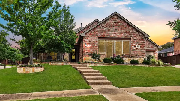 9637 Barksdale Drive, Fort Worth, TX 76244