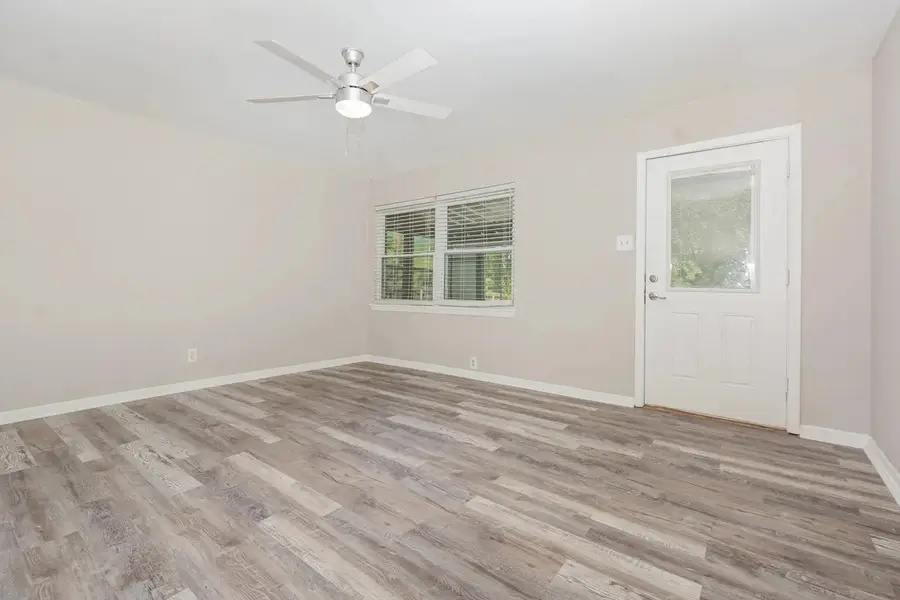 502 W Bells Boulevard, Bells, TX 75414 - #3