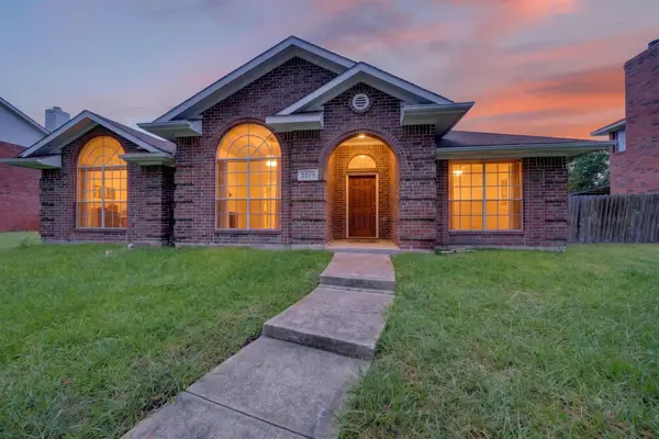 2209 Dana Drive, Rowlett, TX 75088
