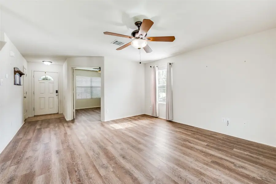 721 Redwing Drive, Saginaw, TX 76131 - #3