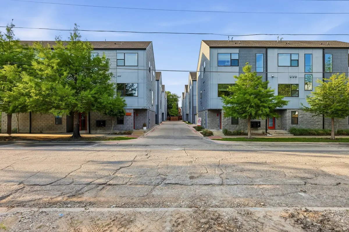 427 W 10th Street Street #502, Dallas, TX 75208 - #1