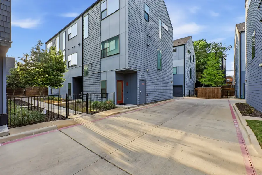 427 W 10th Street Street #502, Dallas, TX 75208 - #2