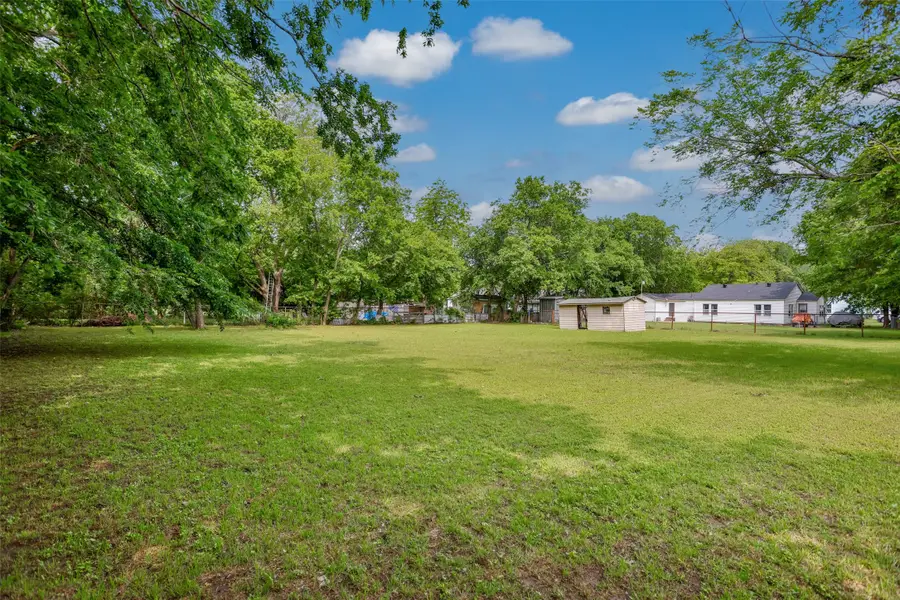1520 Olive Street, Gainesville, TX 76240 - #2