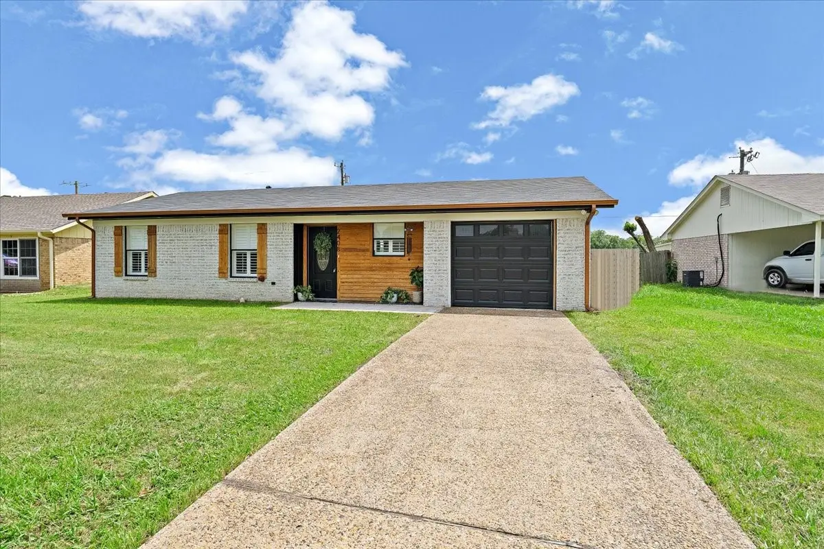 2408 Morris Drive, Corsicana, TX 75110 - #1