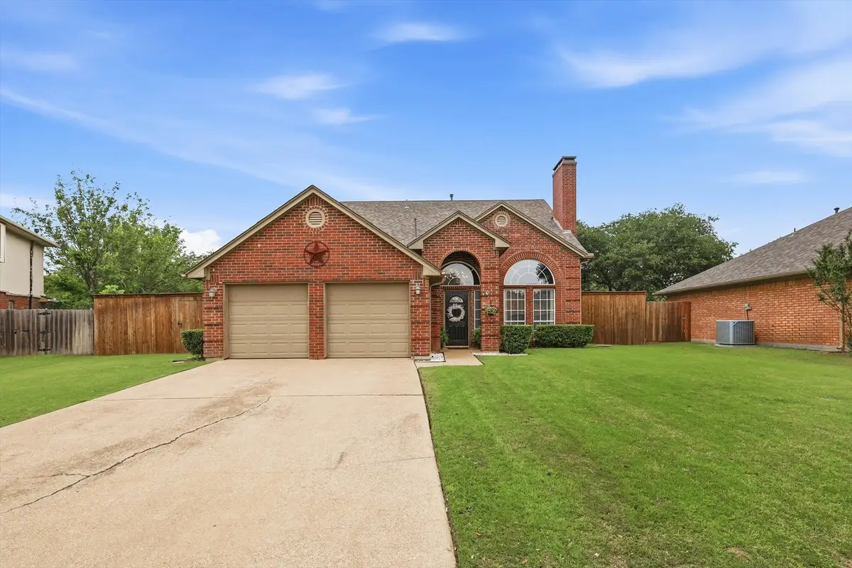7221 Mccoy Drive, Watauga, TX 76148 - #1