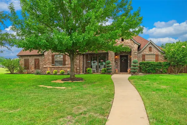 1561 Saint Andrews Drive, Red Oak, TX 75154